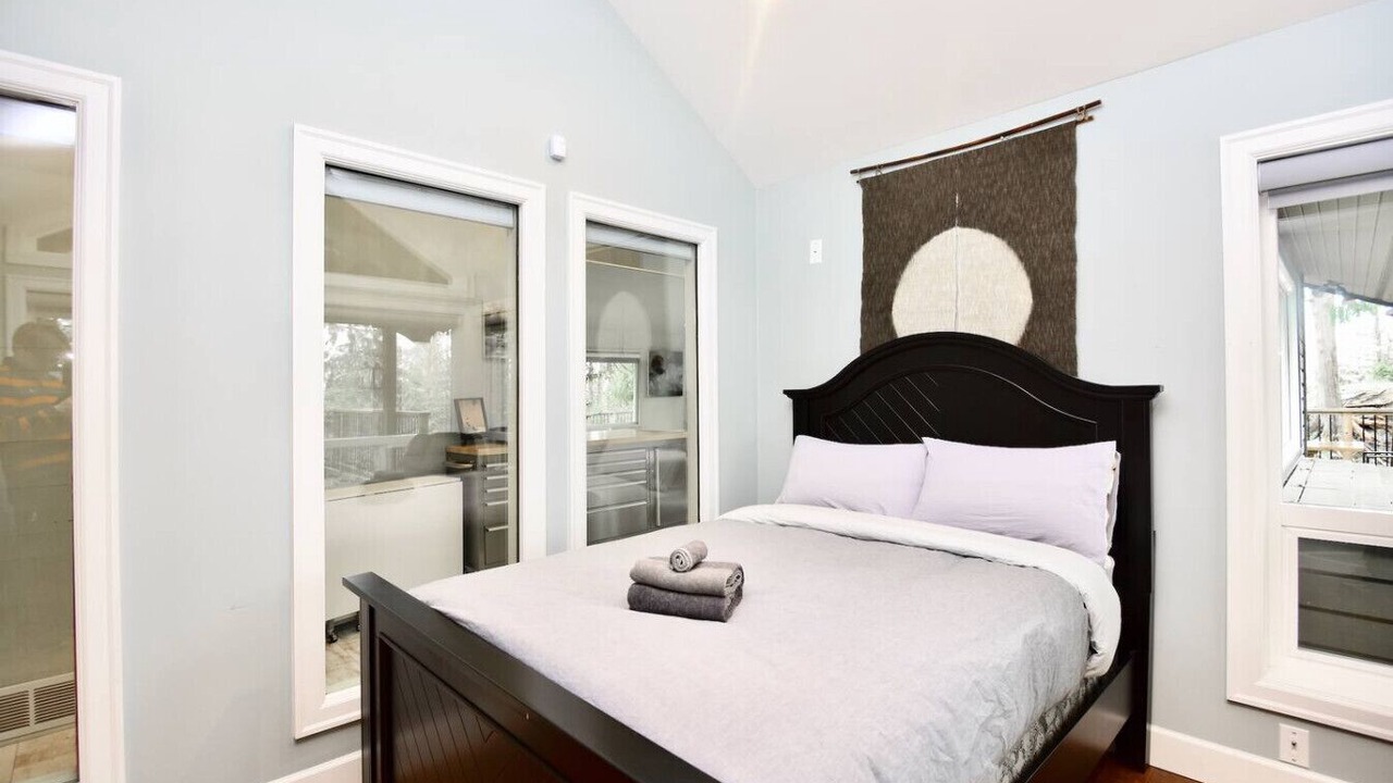 Photo of Bedroom in Maple Ridge