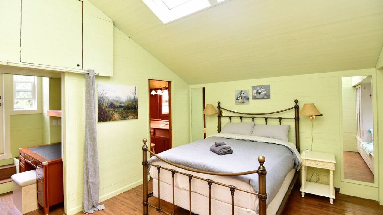 Photo of Bedroom in Maple Ridge