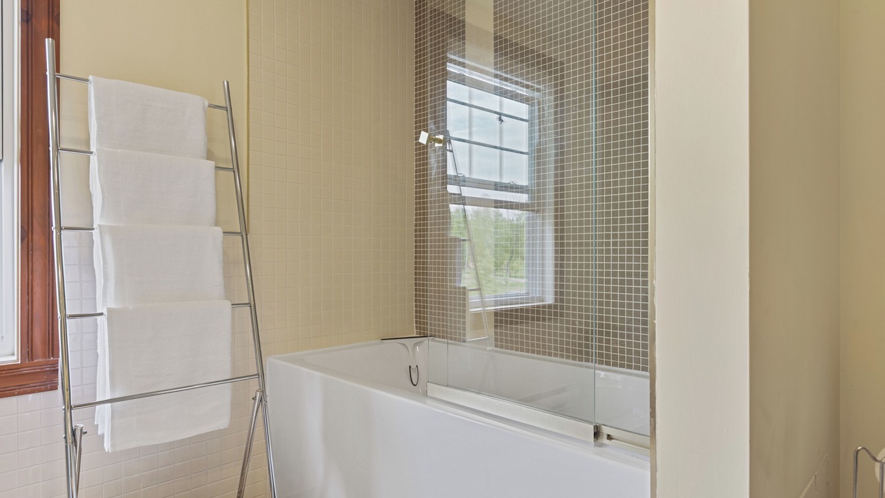 Photo of Bathroom in Mont-Carmel