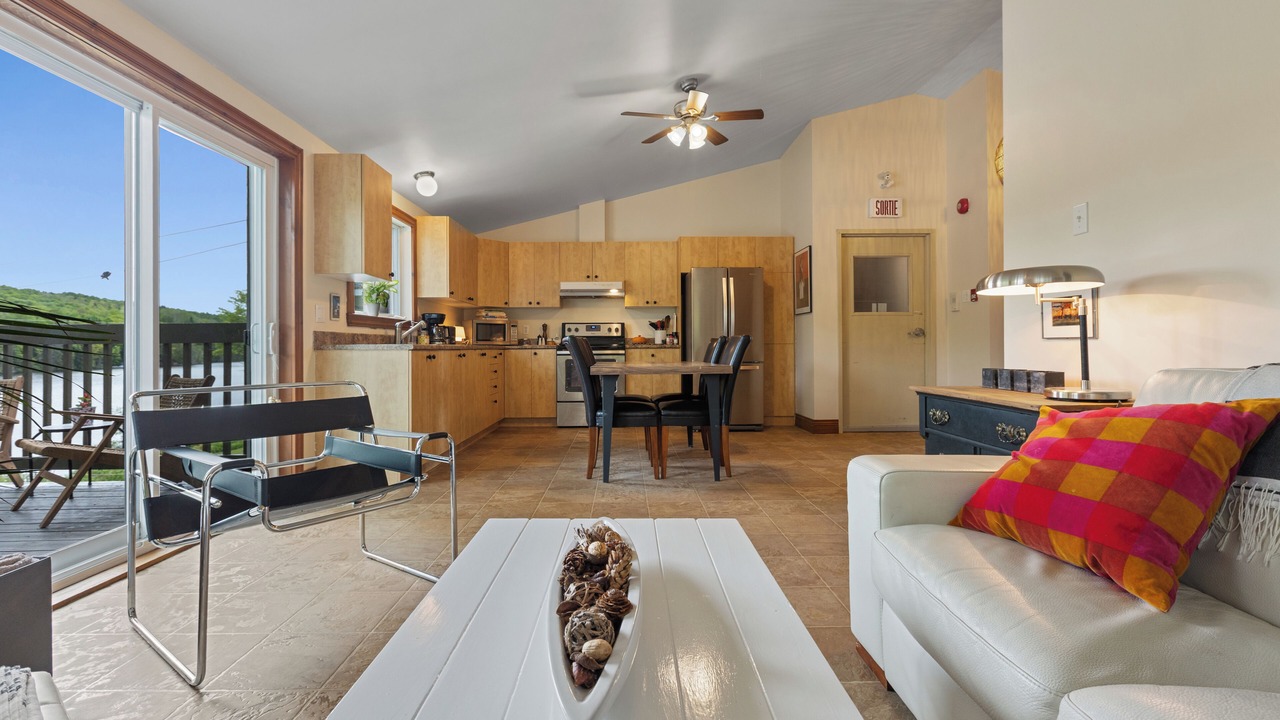 Photo of Livingroom in Mont-Carmel