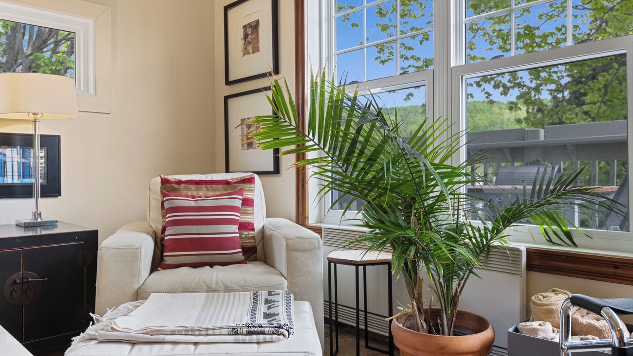 Photo of Livingroom in Mont-Carmel