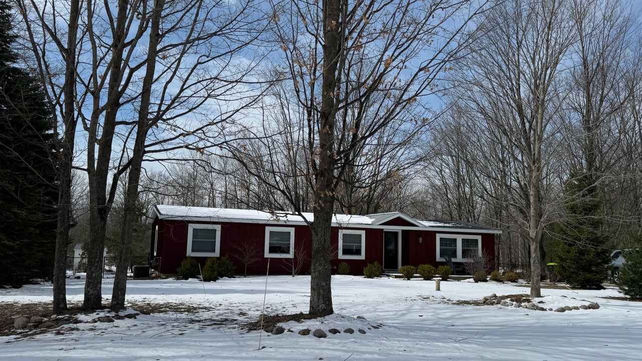 Photo of Outdoor in Maple City