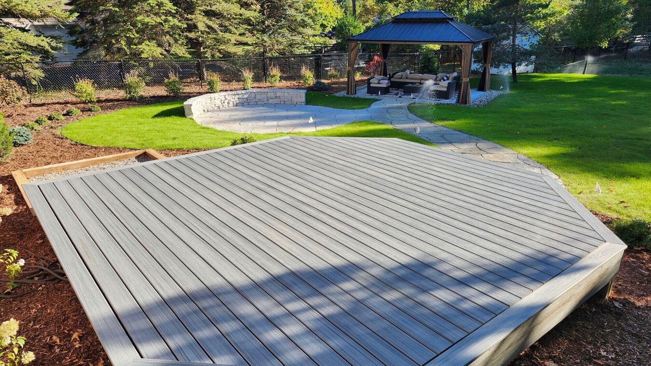 Photo of Patio Balcony in Maple City