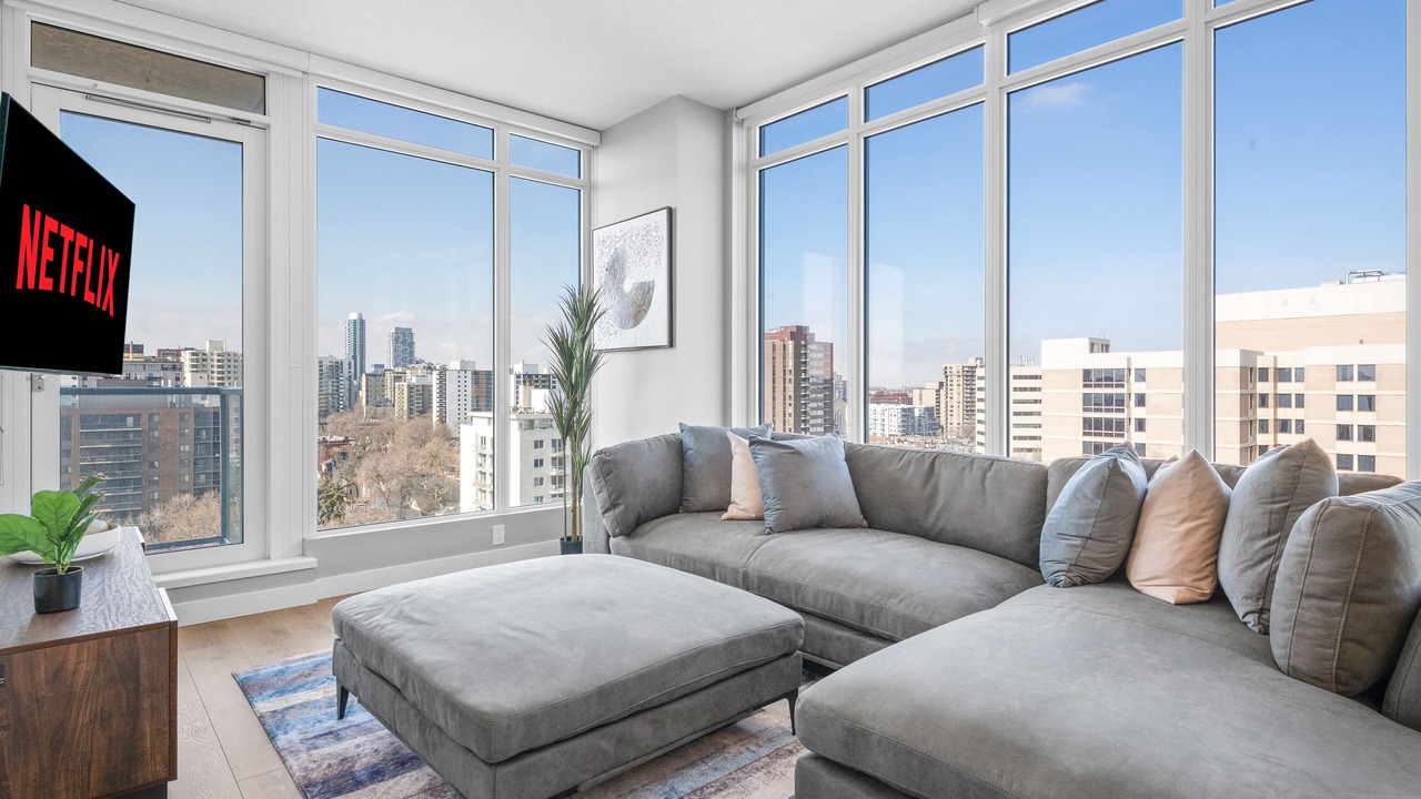 Photo of Livingroom in North Central Edmonton