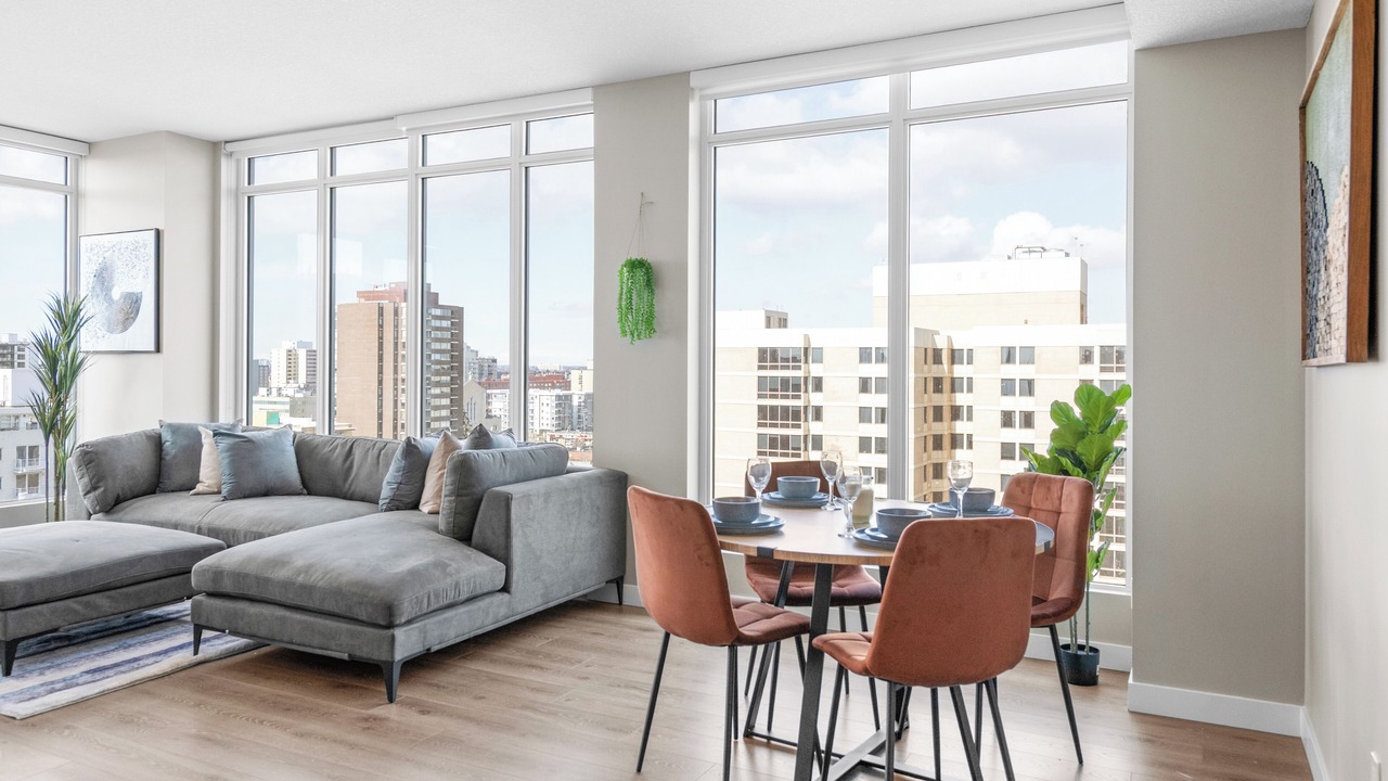 Photo of Livingroom in North Central Edmonton