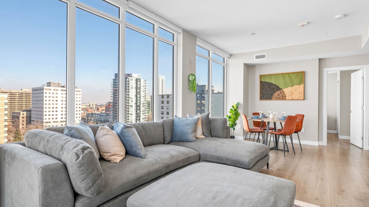 Photo of Livingroom in North Central Edmonton