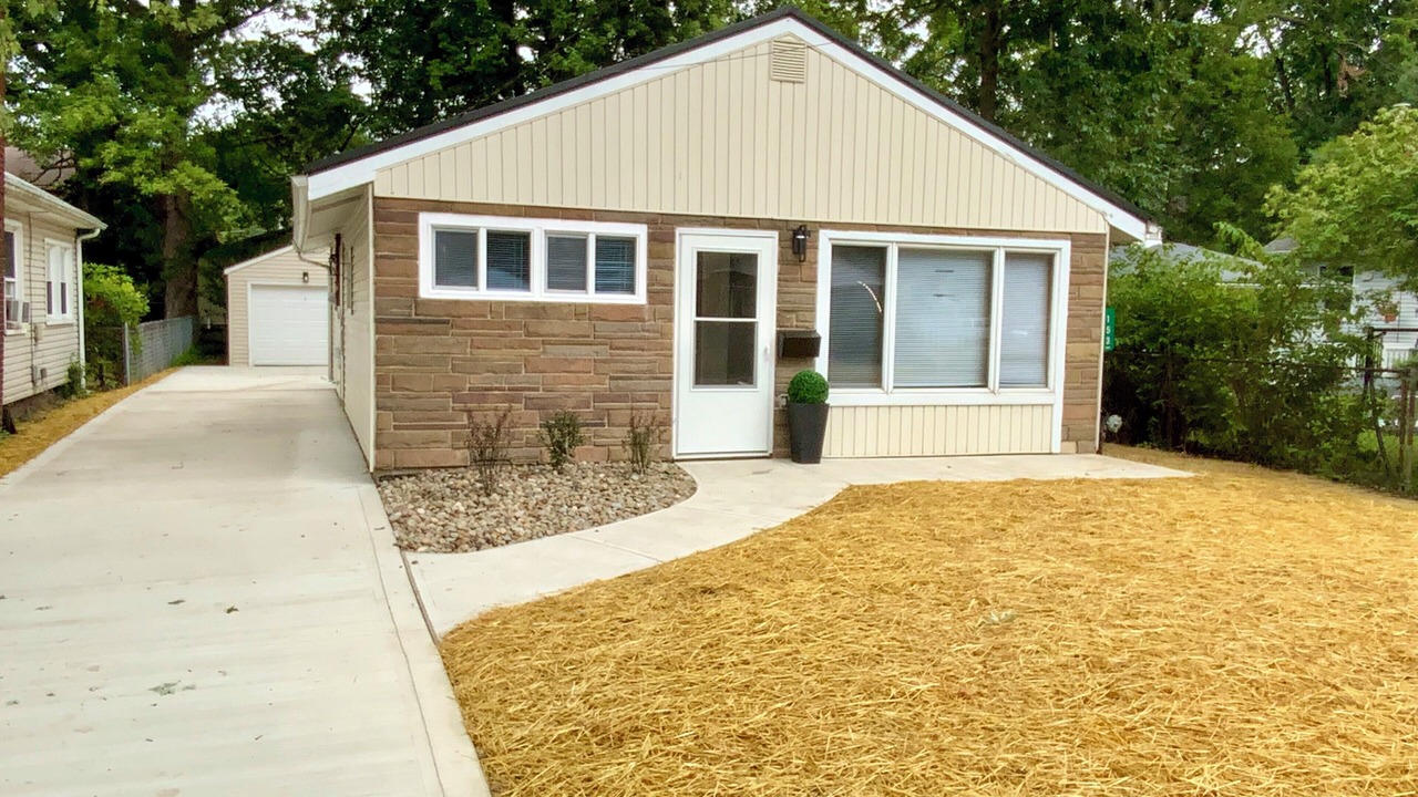 Photo of Outdoor in Eastlake
