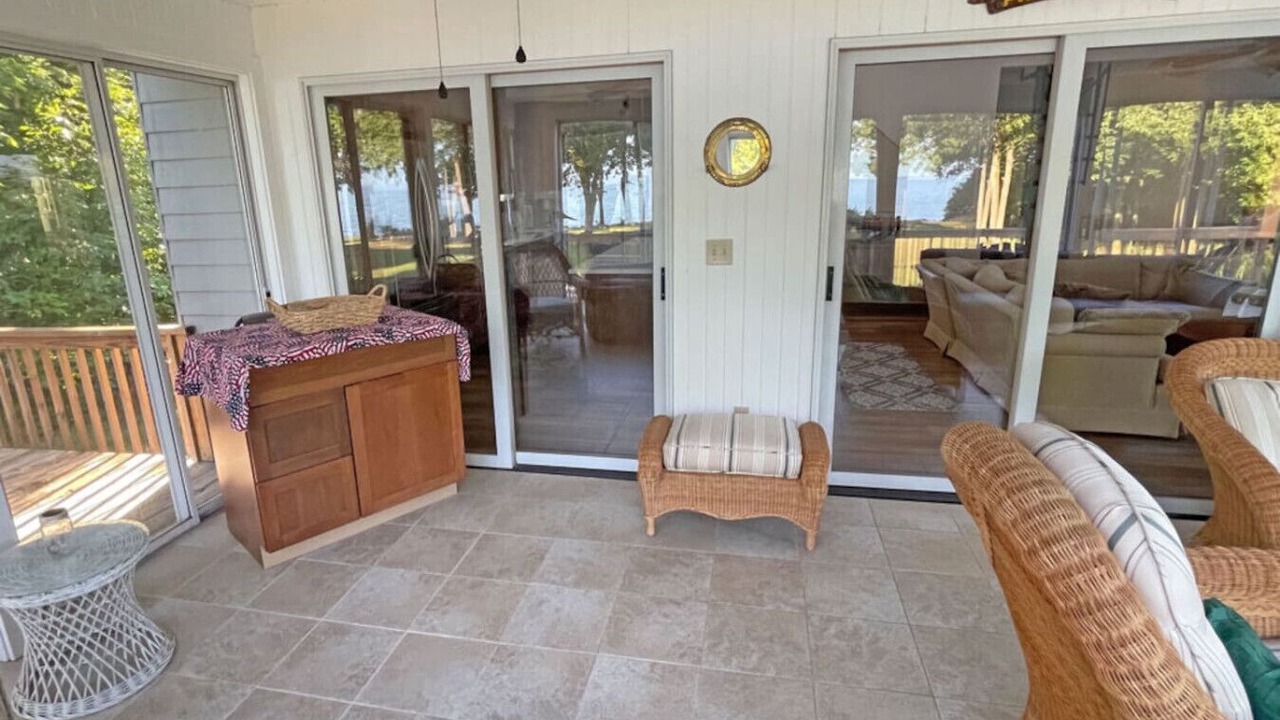 Photo of Patio Balcony in Kelleys Island