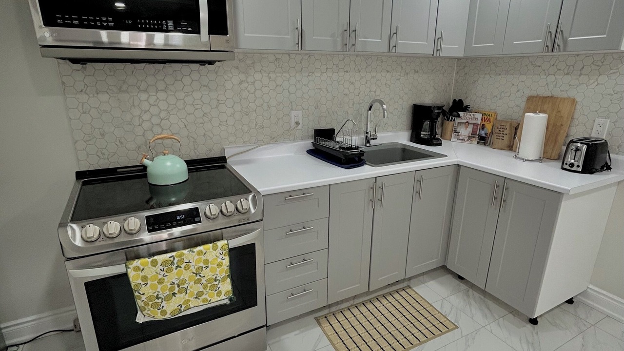 Photo of Kitchen in New Tecumseth