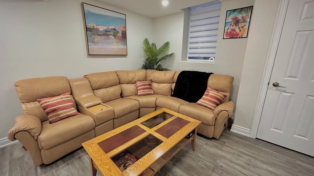 Photo of Livingroom in New Tecumseth