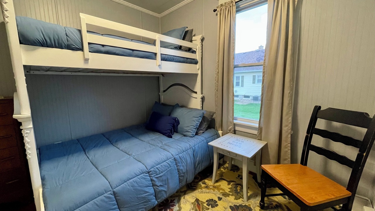 Photo of Bedroom in Port Clinton