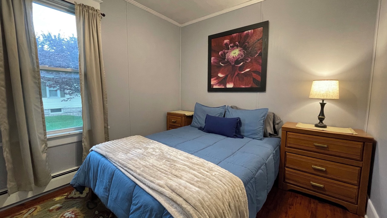 Photo of Bedroom in Port Clinton