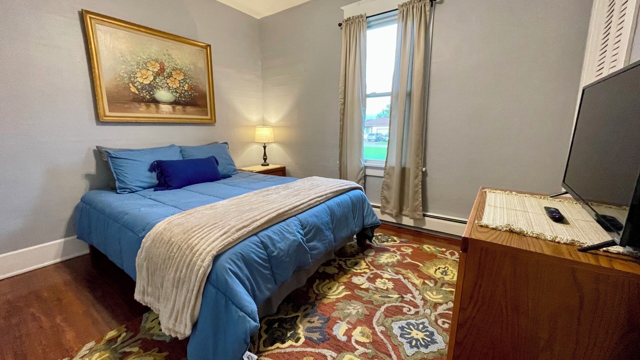 Photo of Bedroom in Port Clinton