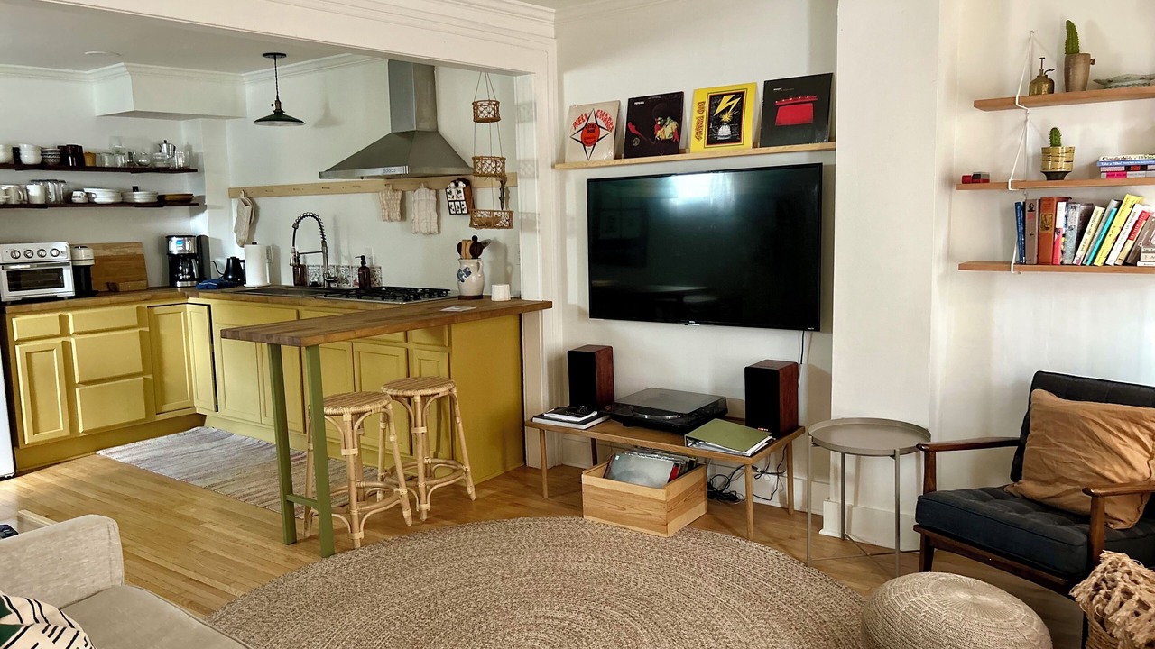Photo of Livingroom in Downtown Rochester