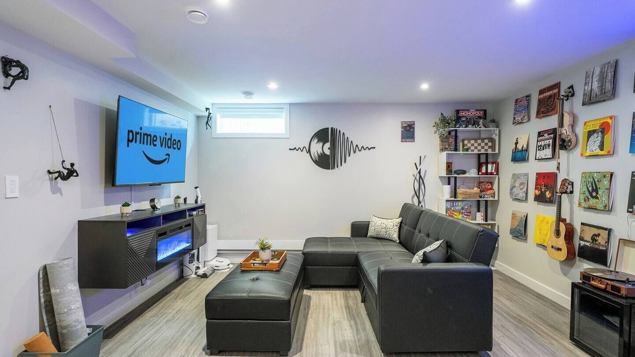 Photo of Livingroom in Northeast Edmonton