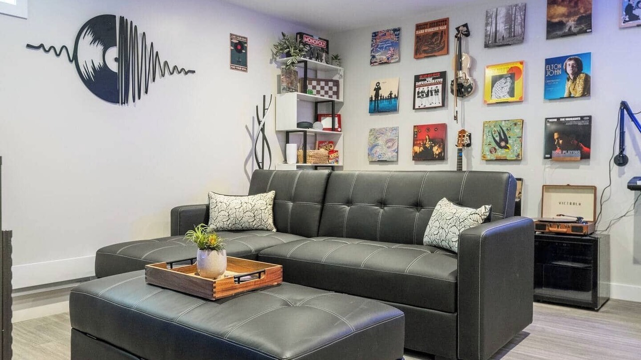 Photo of Livingroom in Northeast Edmonton