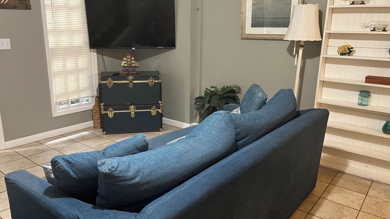 Photo of Livingroom in Lorain