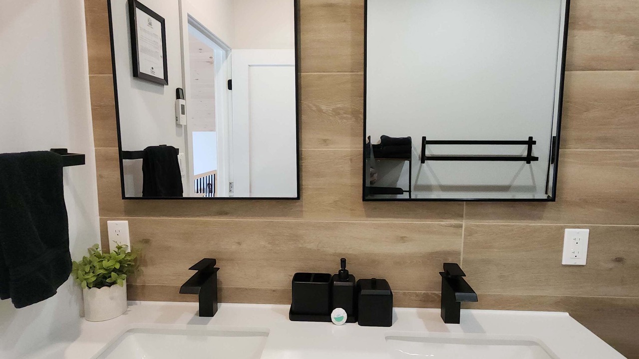 Photo of Bathroom in Entrelacs