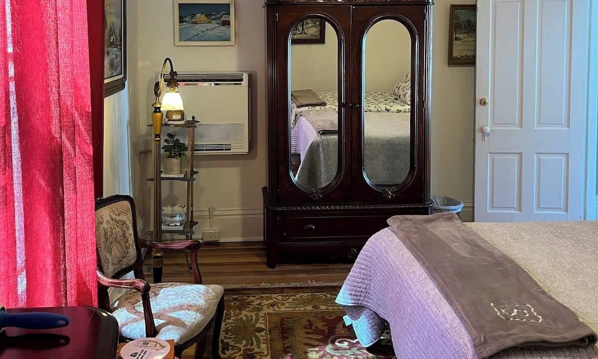 Photo of Bedroom in Seneca Falls