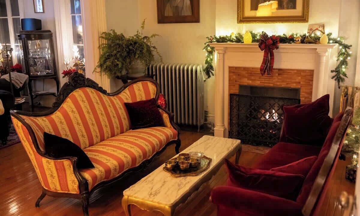 Photo of Livingroom in Seneca Falls