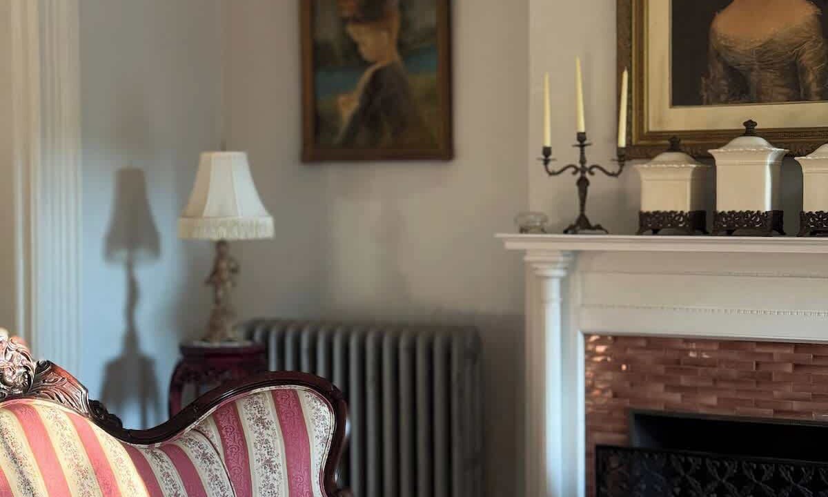 Photo of Livingroom in Seneca Falls