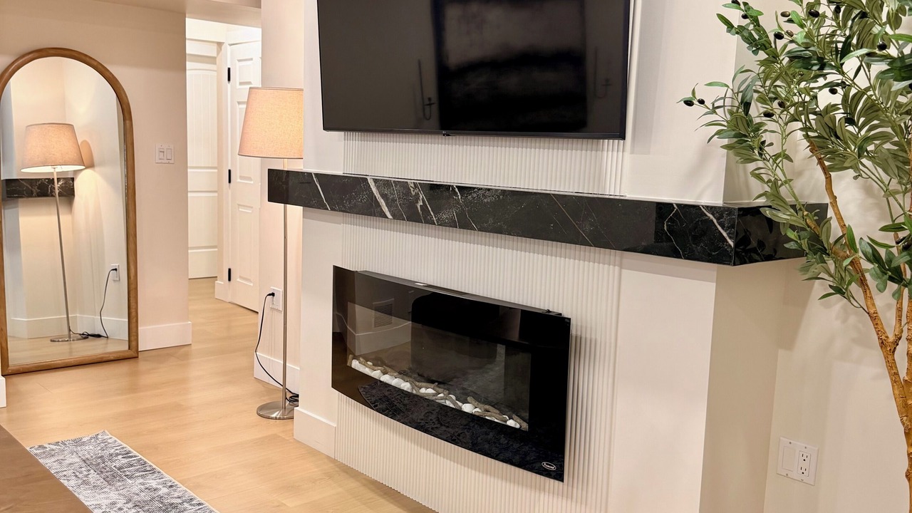 Photo of Livingroom in Langley