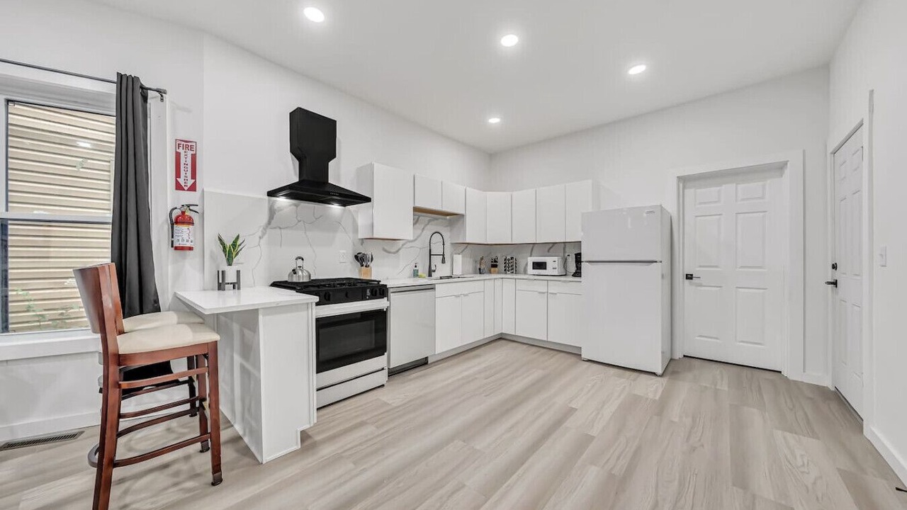 Photo of Kitchen in Front Park