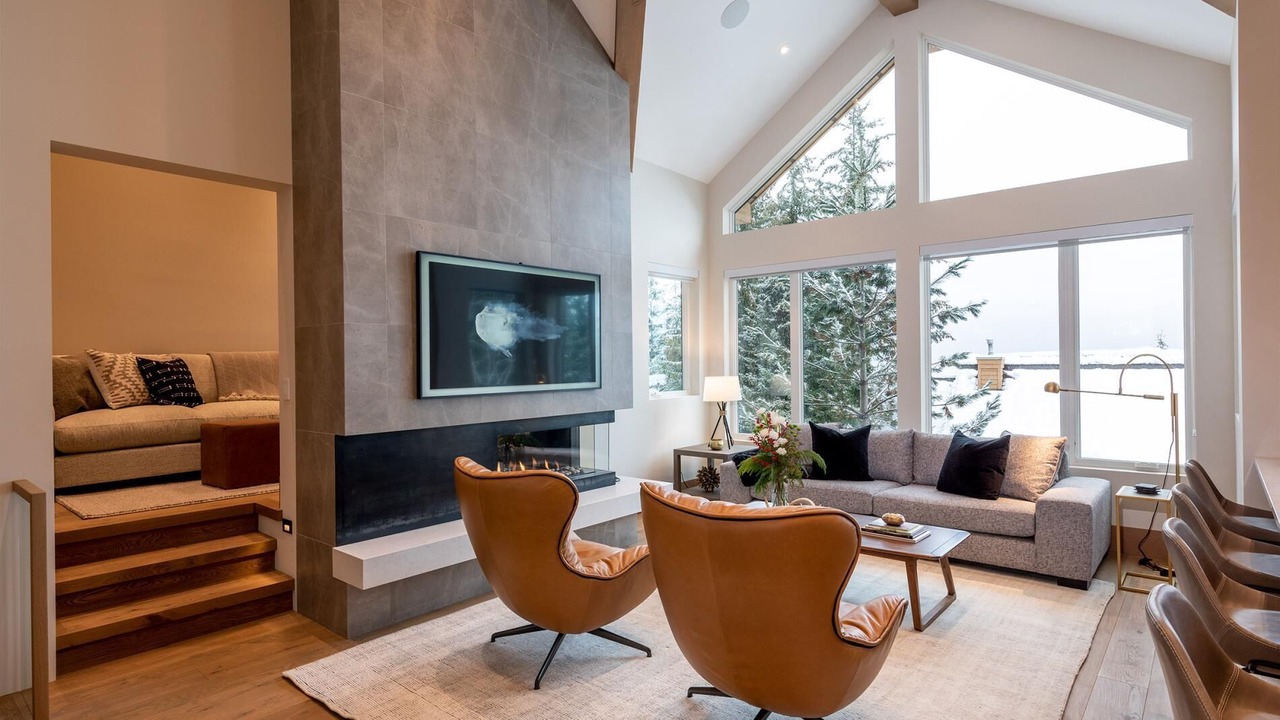 Photo of Livingroom in Whistler Village