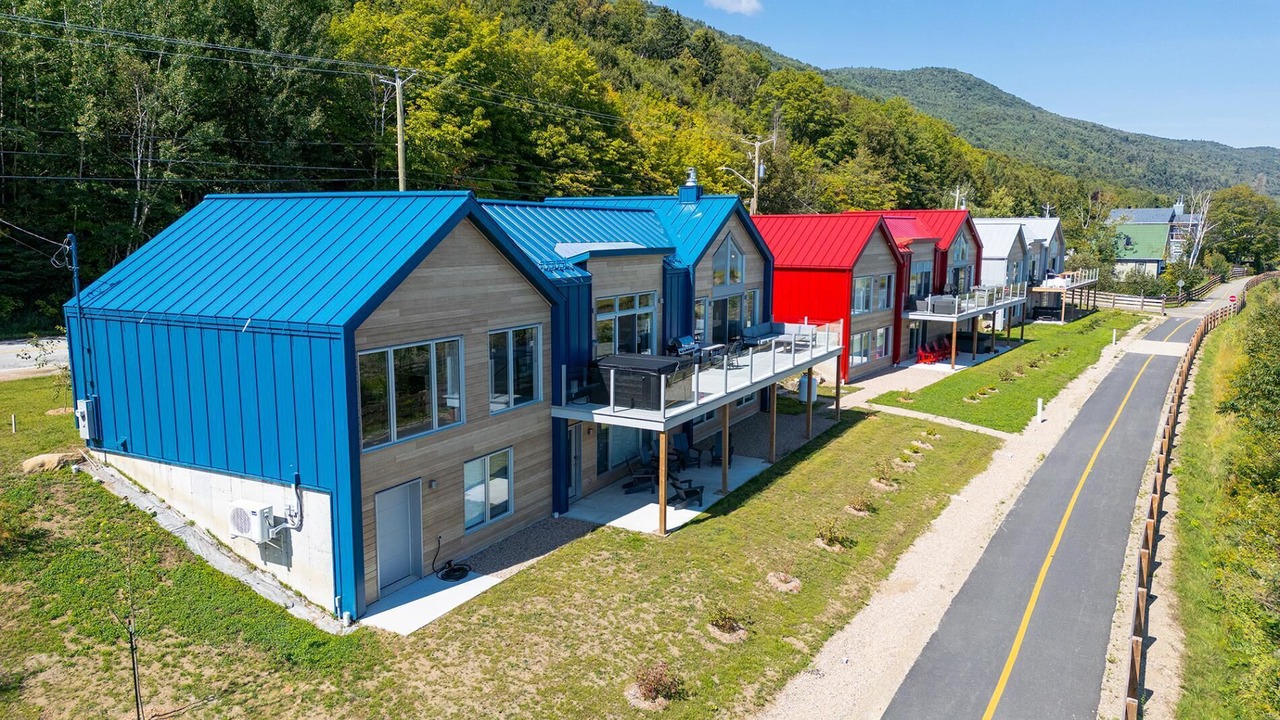 Photo of Others in Petite-Riviere-Saint-Francois