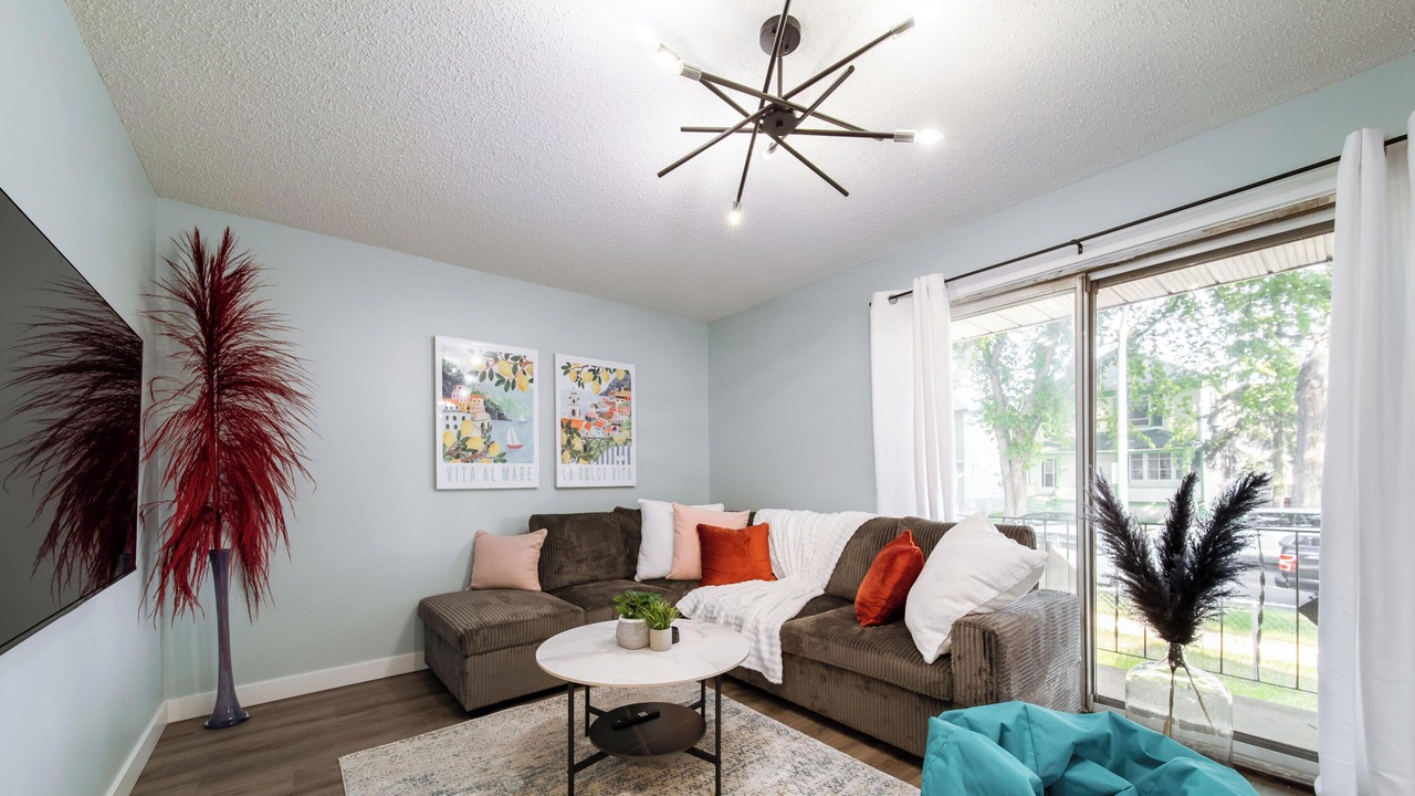 Photo of Livingroom in North Central Edmonton