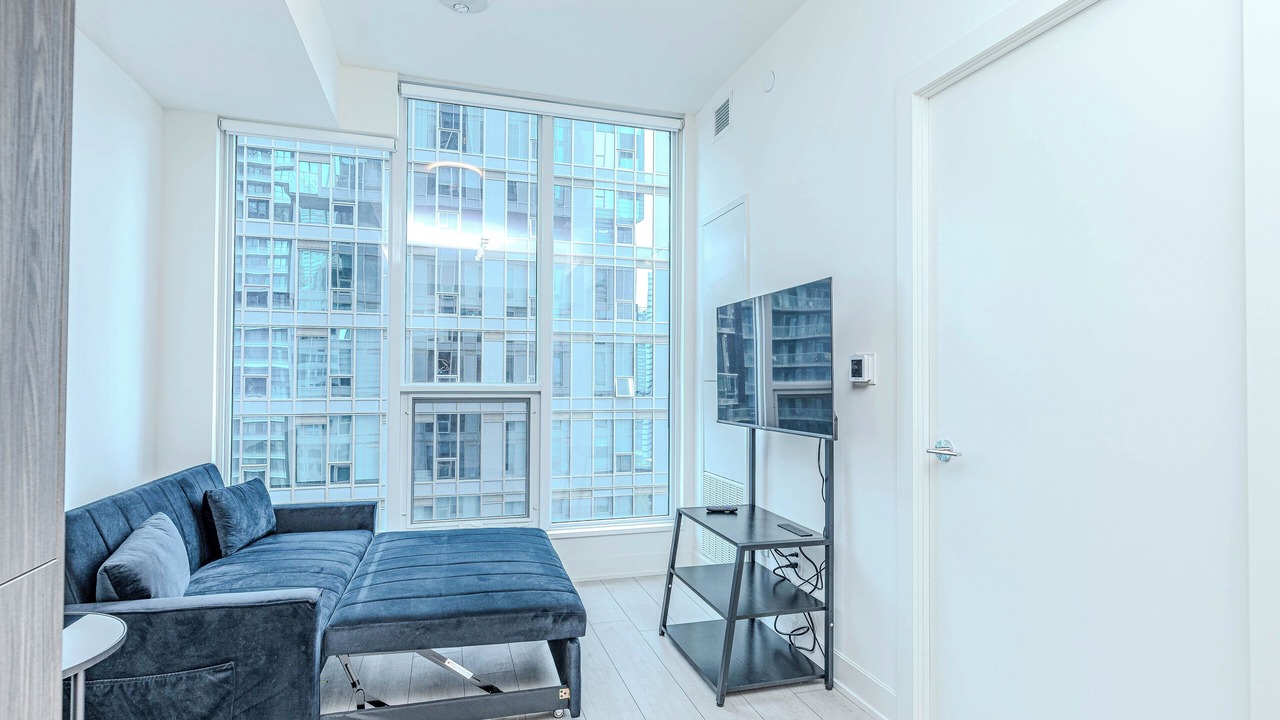 Photo of Livingroom in Toronto Entertainment District