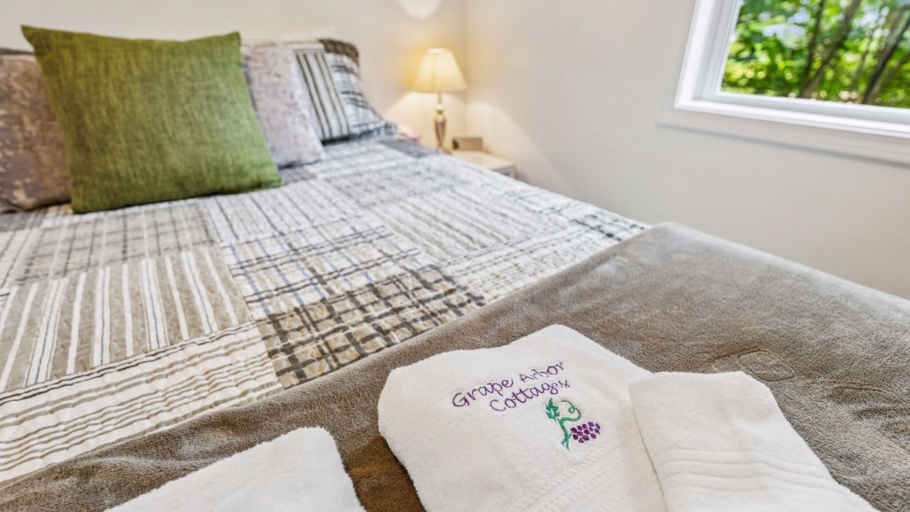 Photo of Bedroom in Geneva-on-the-Lake