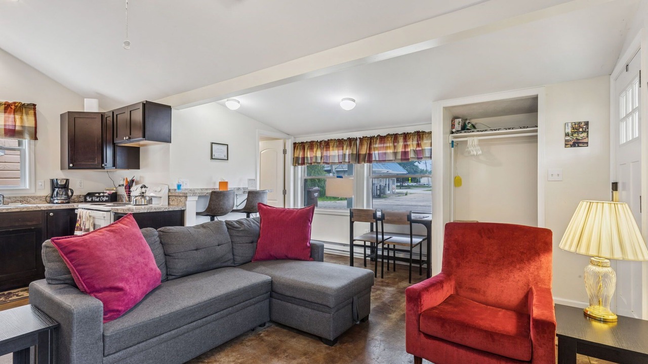 Photo of Livingroom in Geneva-on-the-Lake
