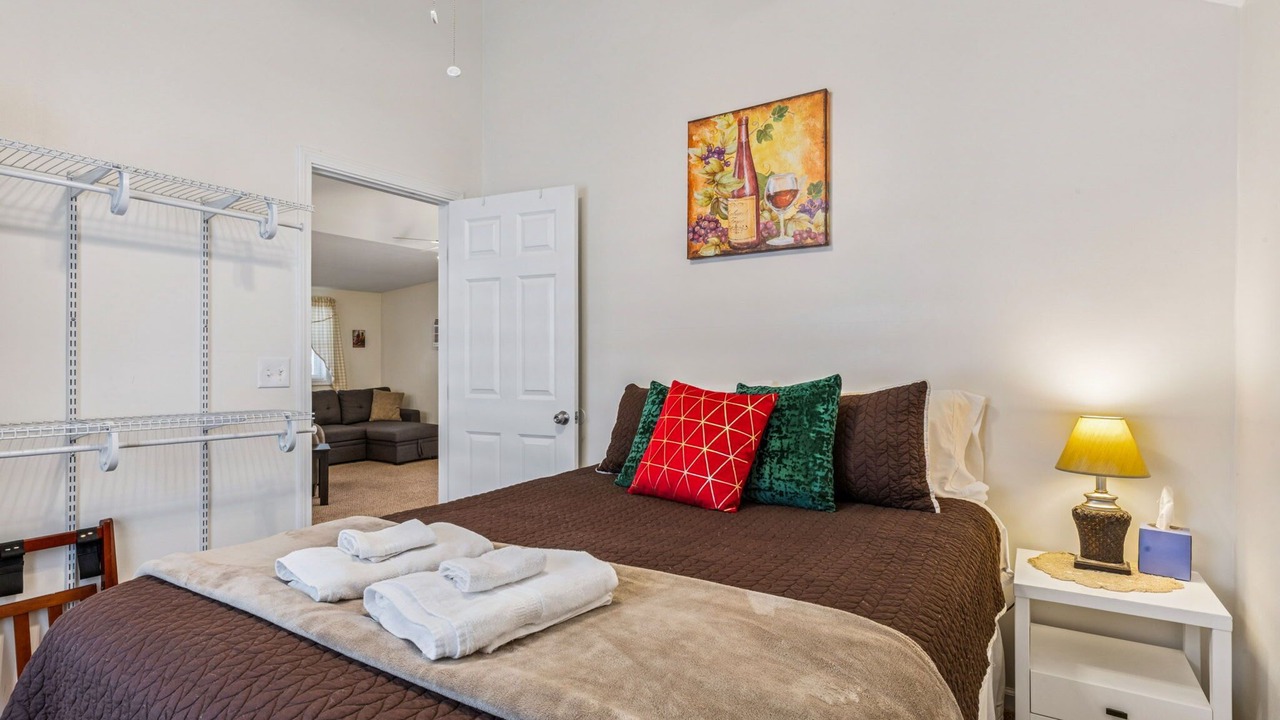 Photo of Bedroom in Geneva-on-the-Lake