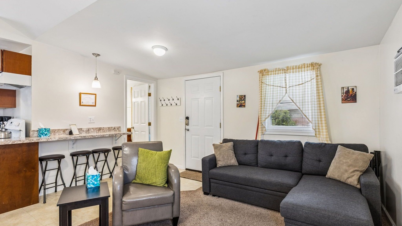 Photo of Livingroom in Geneva-on-the-Lake