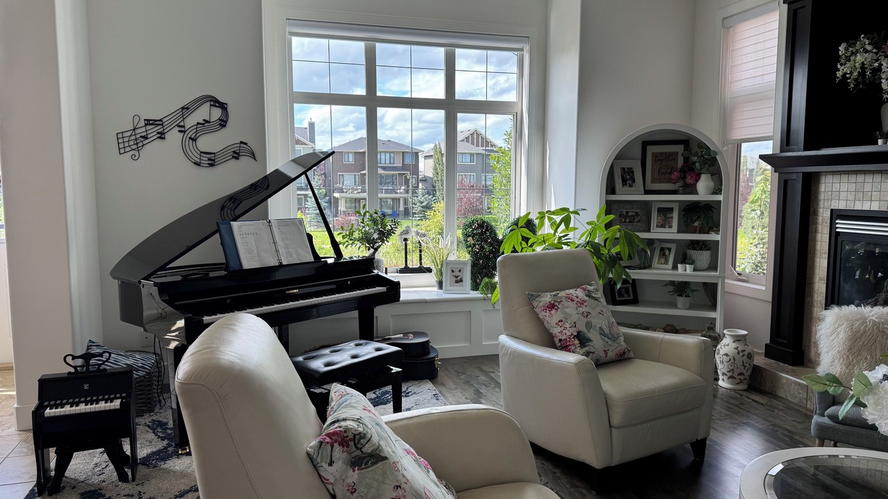 Photo of Livingroom in Airdrie