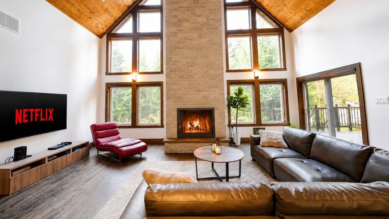 Photo of Livingroom in St-Adolphe-d'Howard