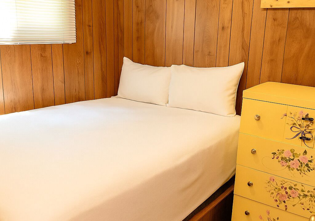 Photo of Bedroom in Sauble Beach