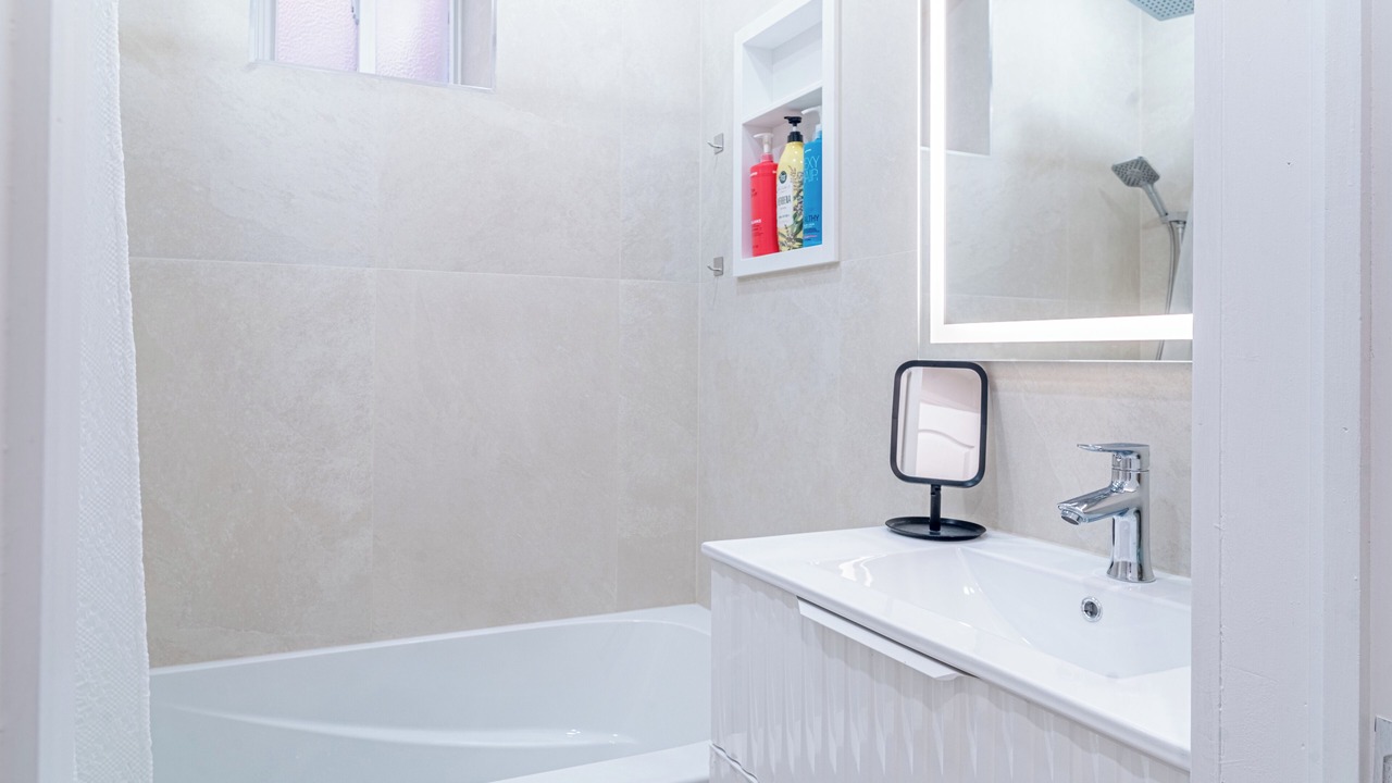 Photo of Bathroom in Earlscourt