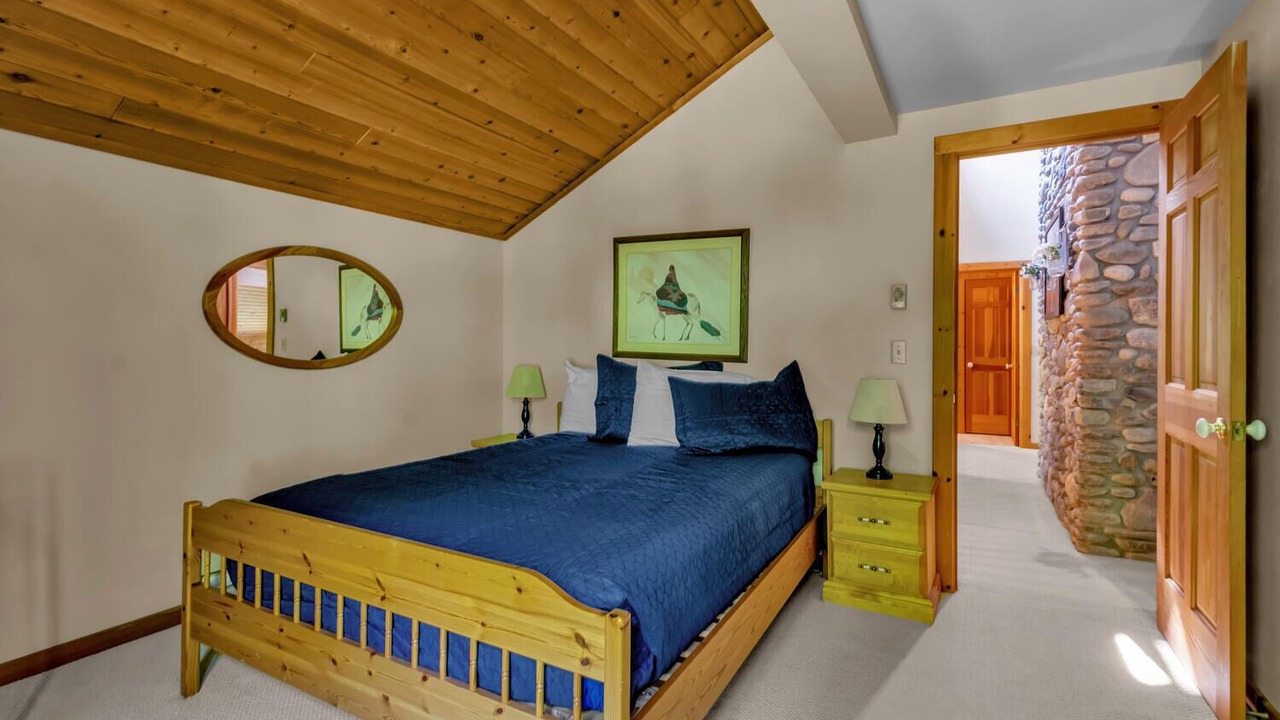 Photo of Bedroom in Ellicottville