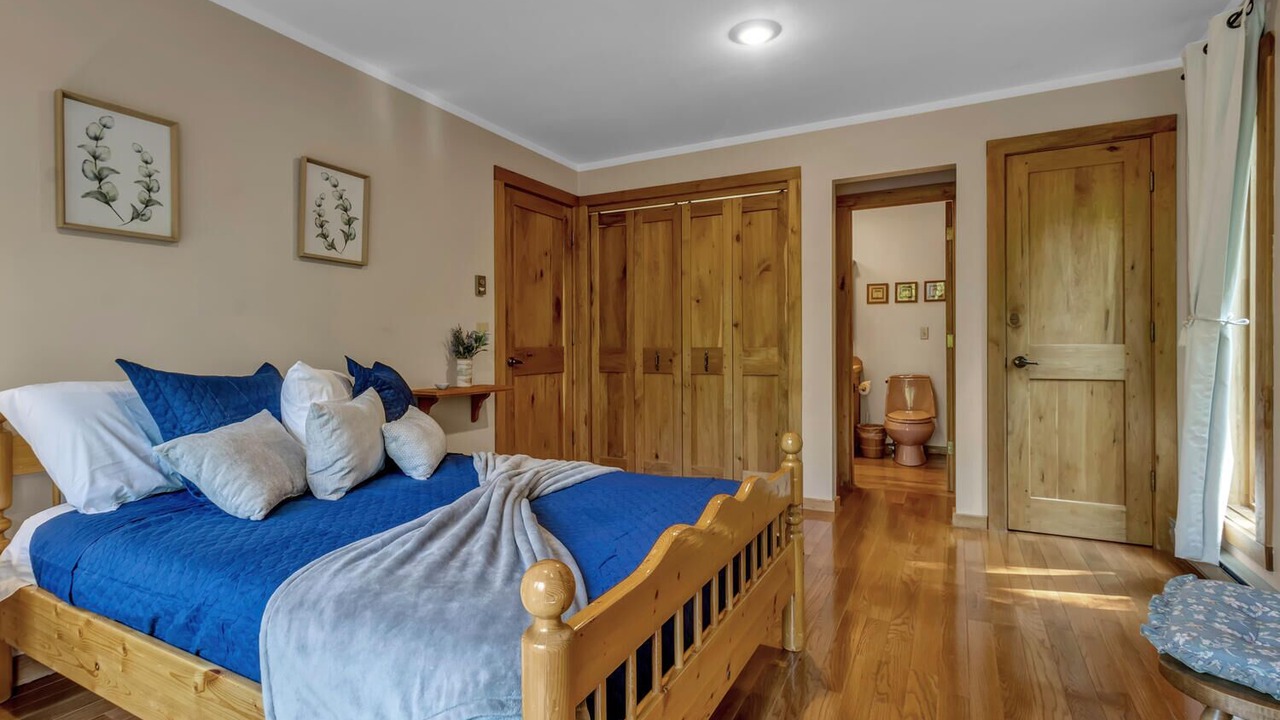Photo of Bedroom in Ellicottville