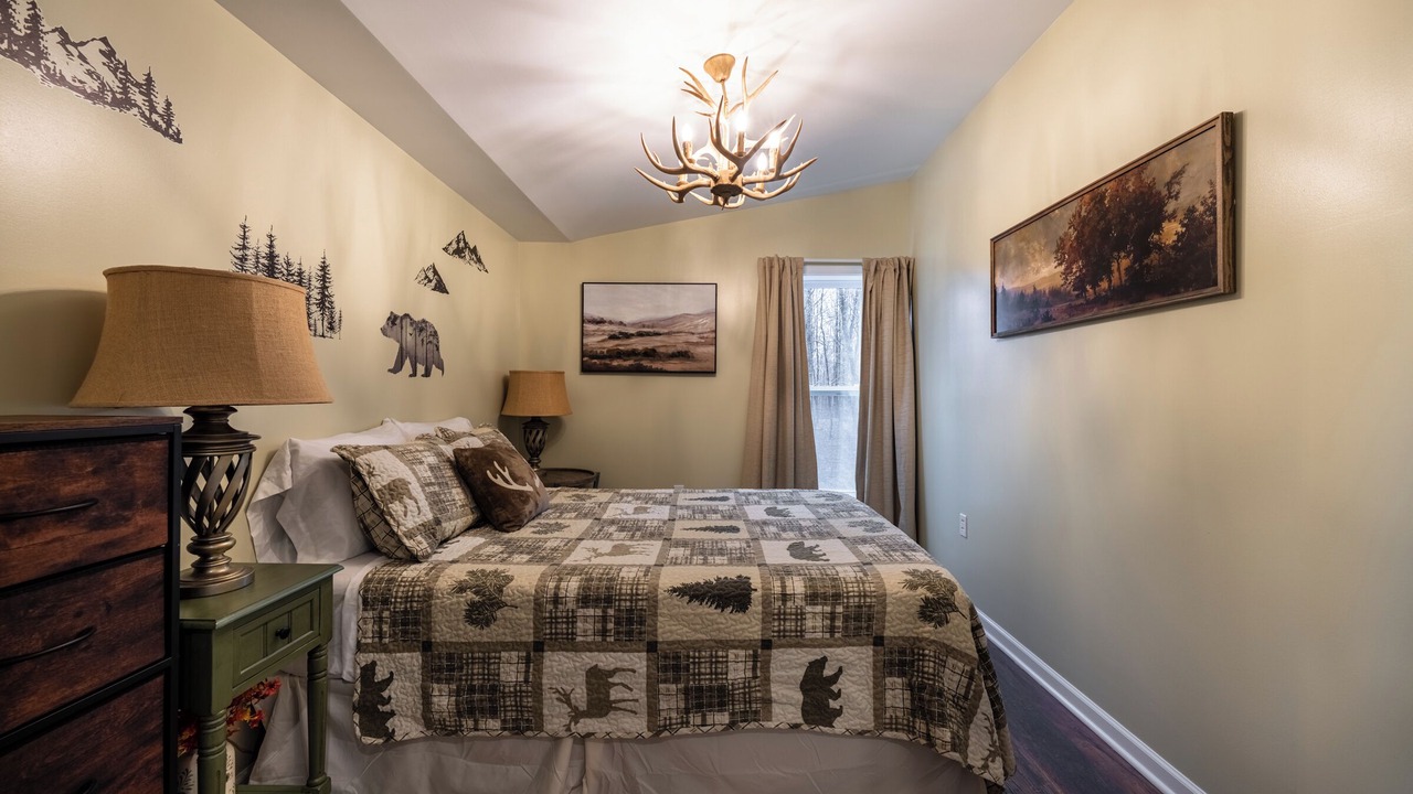 Photo of Bedroom in Silver Creek