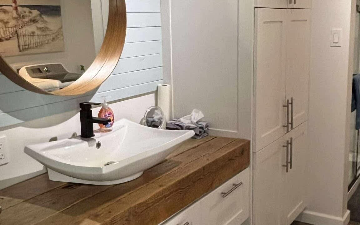 Photo of Bathroom in Riviere-Ouelle