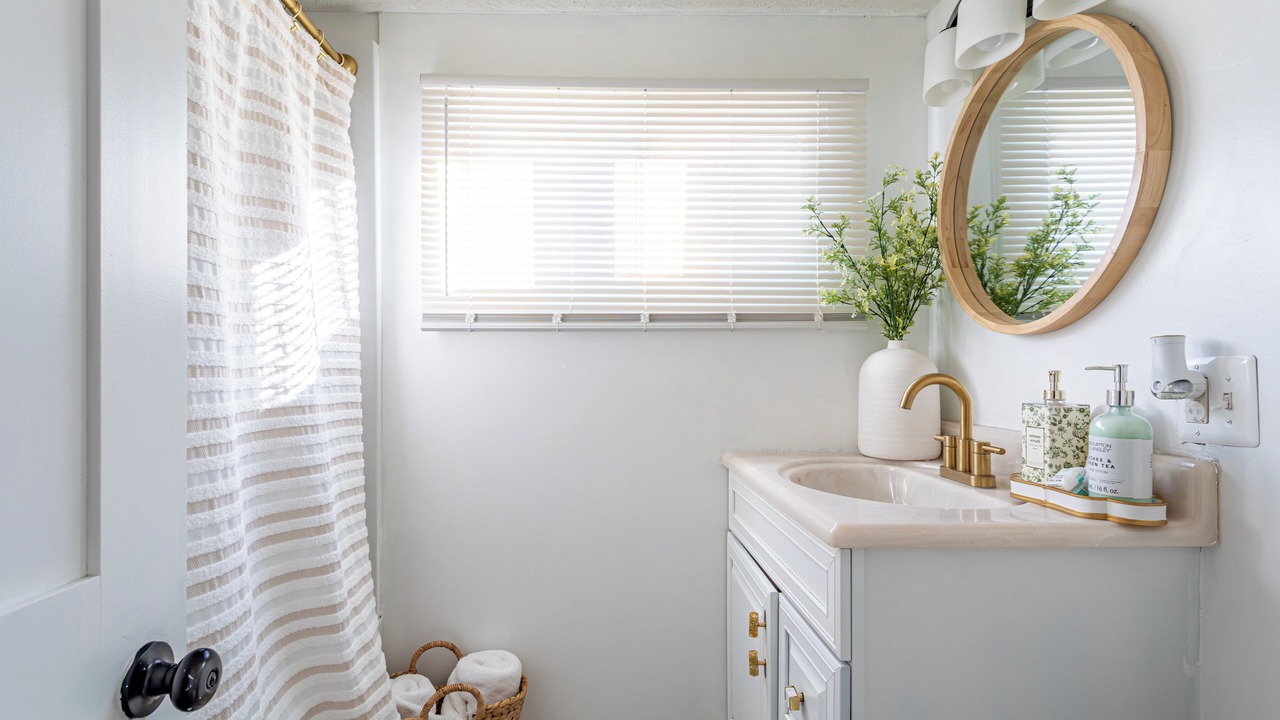 Photo of Bathroom in Alton