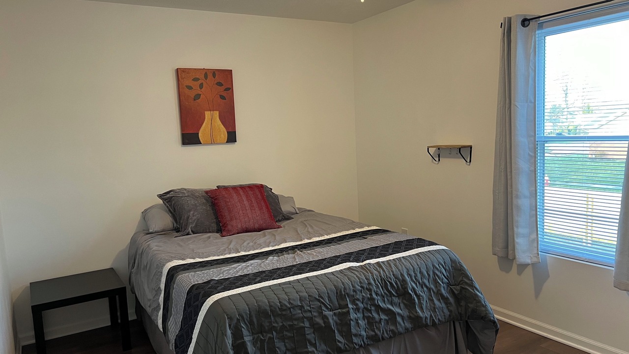 Photo of Bedroom in Eastlake
