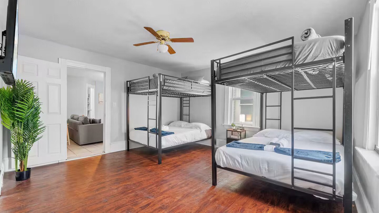 Photo of Bedroom in University Circle