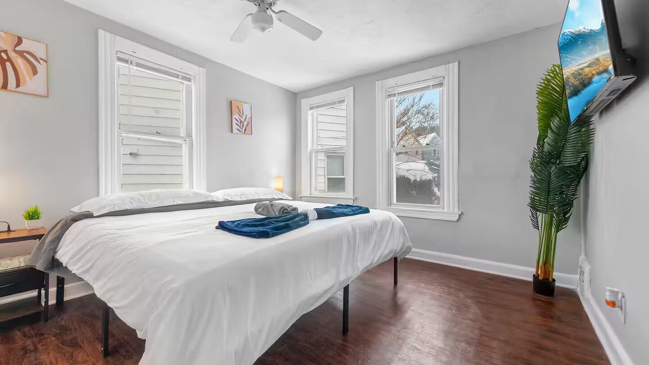 Photo of Bedroom in University Circle