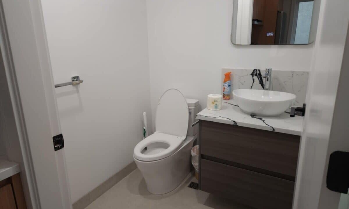 Photo of Bathroom in Renfrew-Collingwood