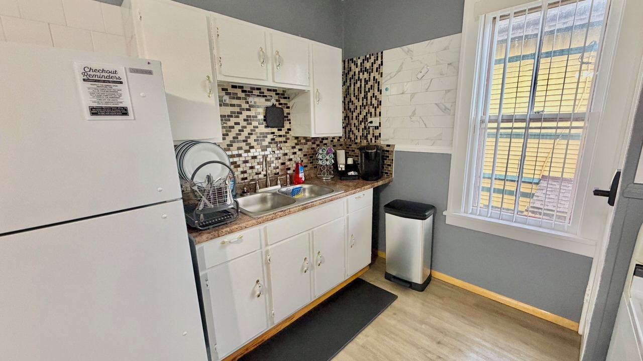 Photo of Kitchen in Front Park