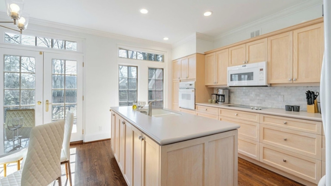 Photo of Kitchen in Lawrence Park